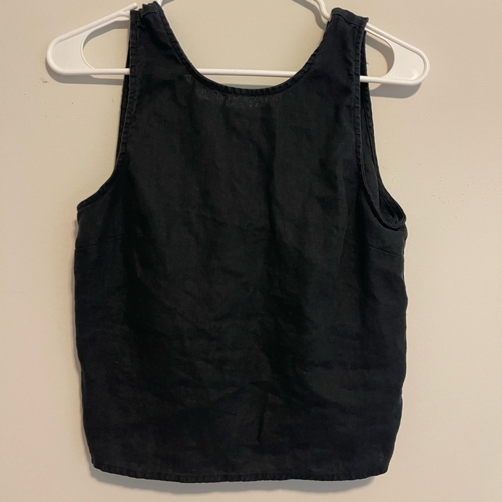 Black Sleeveless Top